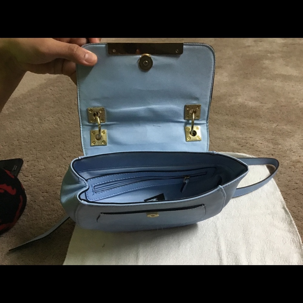 Mossimo Faux Leather Blue Saddle Crossbody Bag - Picture 5 of 8